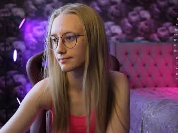 girl
        angeellina cam image #1699343