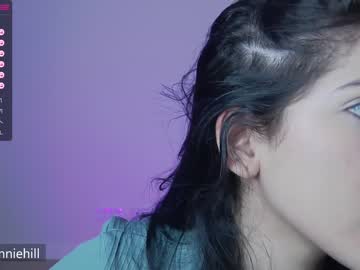 girl
        anniehillofficial_ cam image #1950129