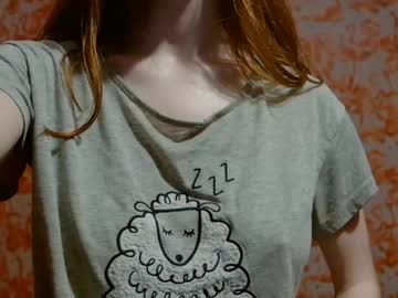 girl
        shelikessoymilk cam image #4876989