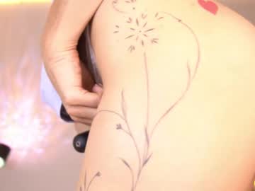 girl
        artease cam image #6200836