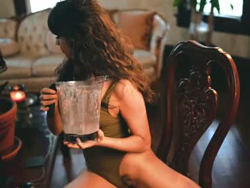 girl
        ingennui cam image #1736020