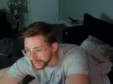 couple
        red_firesquirt cam image #1772650