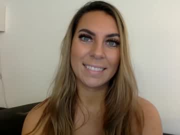girl
        ariannakartel cam image #3135375