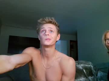couple
        fitsexyboii cam image #3488201