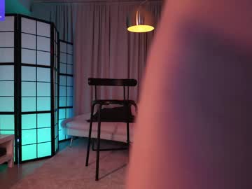 girl
        anniehillofficial_ cam image #6758260
