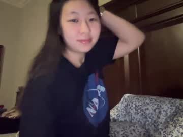 girl
        hiddenr0se cam image #6565414