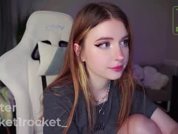 girl
        pocketrocket_ cam image #3324257