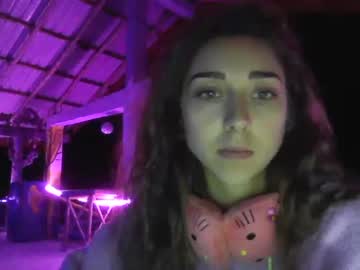 girl
        pink_veil cam image #1836190