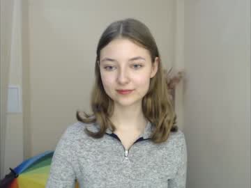 girl
        vivien_leight cam image #1046509