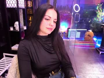 girl
        alma_pearl cam image #3706692