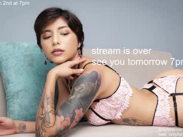 couple
        soy_sofia cam image #330016