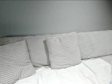 girl
        aria_diaz cam image #2416567