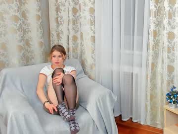 girl
        yourprincessbubblegum cam image #3329522