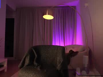 girl
        anniehillofficial_ cam image #6599667