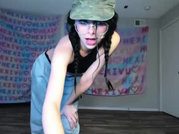 girl
        hexivu cam image #3504087
