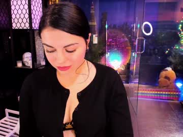 girl
        alma_pearl cam image #5913525