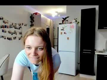 girl
        molly_kisskiss cam image #1949727