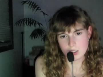 girl
        olivia8697 cam image #1645587