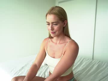 girl
        annasekrit cam image #2151021