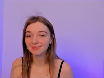 girl
        elizabeth__gray cam image #375409