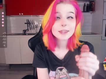 girl
        alicentity cam image #2765536