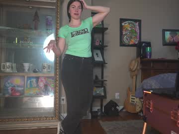 girl
        chroniclove cam image #6578008
