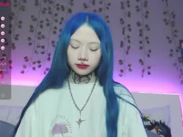 girl
        le_chan cam image #333530
