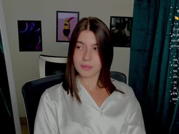 girl
        stacy_cy cam image #5116068