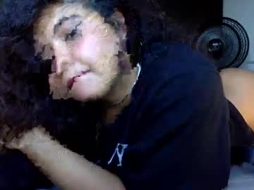 girl
        arletnoa cam image #4825370