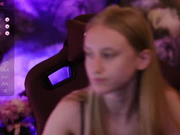 girl
        angeellina cam image #4293204